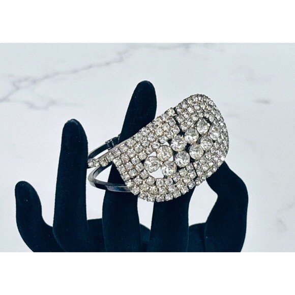 Vintage Rhinestone Bracelet Glass Clamper Silver Tone SPARKLE 6.25" Small Wrist - Picture 1 of 12